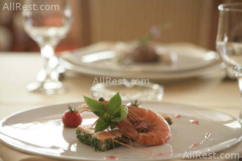 Romance Hotel 4